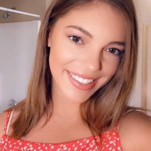 Meet your Posher, Quinn